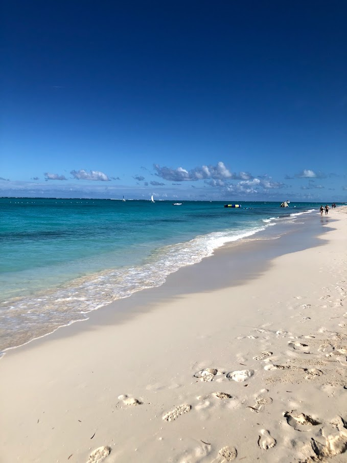 Turks & Caicos: Grace Bay Resorts & Beaches