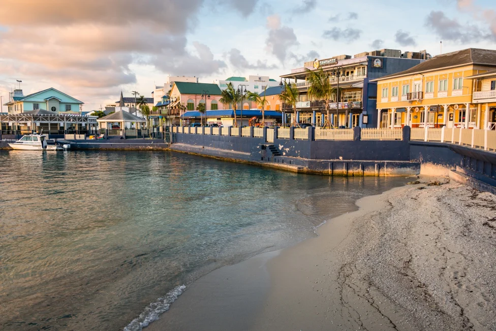 Cayman Islands: Culinary & Waterfront Cayman