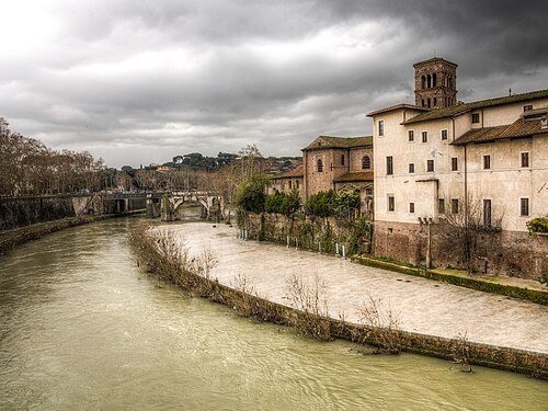 Where to stay for Rome: Isola Tiberina San Bartolomeo all Isola Roma HDR 2013 03