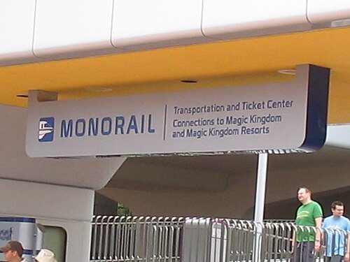 Where to stay for Orlando: Monorail entry epcot