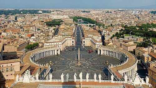 How deeply to explore for Rome: St Peter's Square, Vatican City April 2007