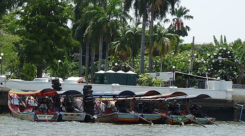 How deeply to explore for Bangkok: Chao Phraya Bateaux