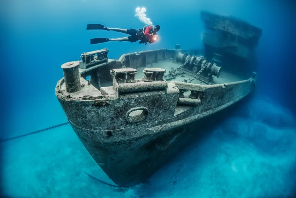 Cayman Islands: Diving, Reefs & Wrecks