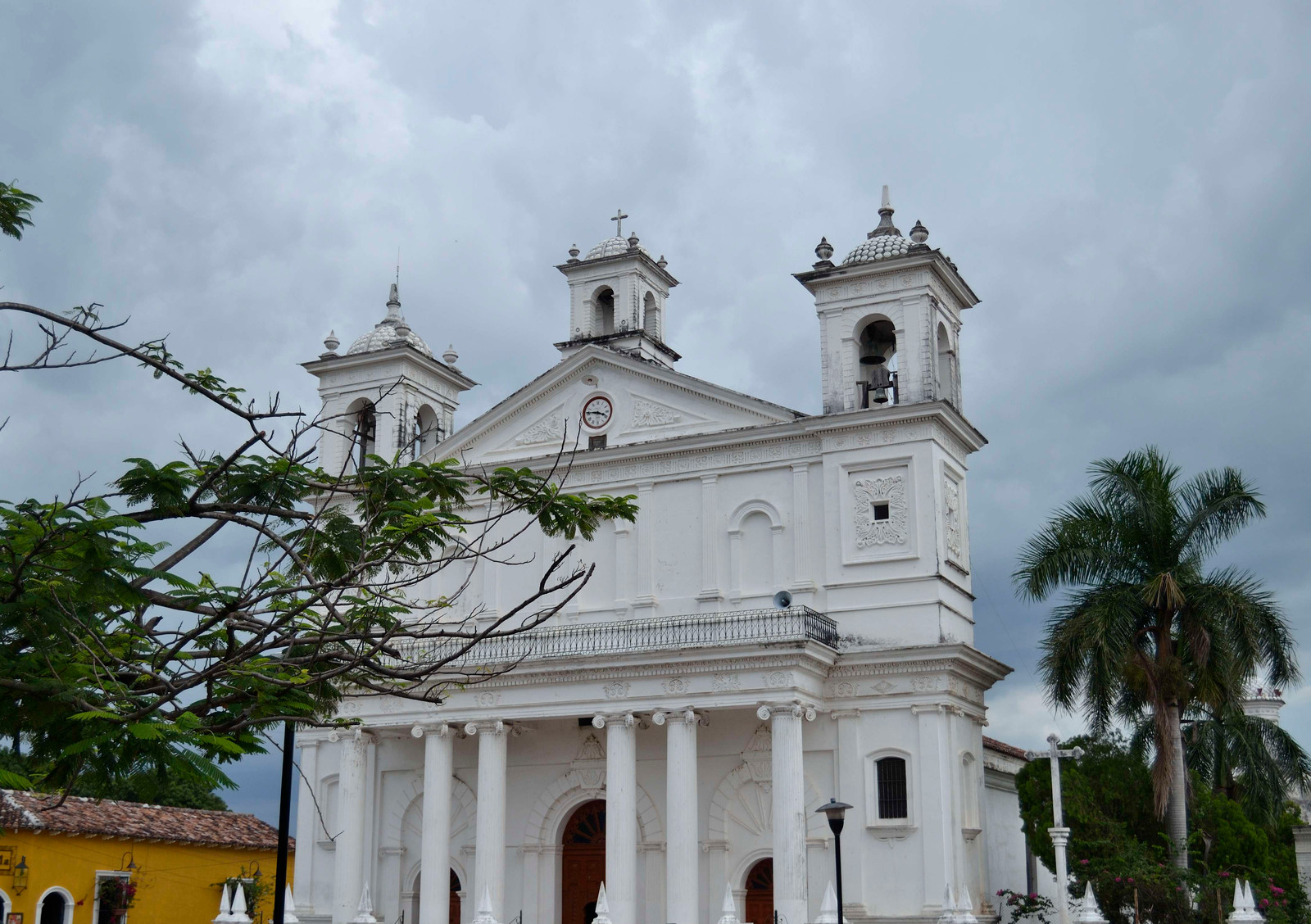 Santa Lucía church and historic center in Suchitoto, El Salvador