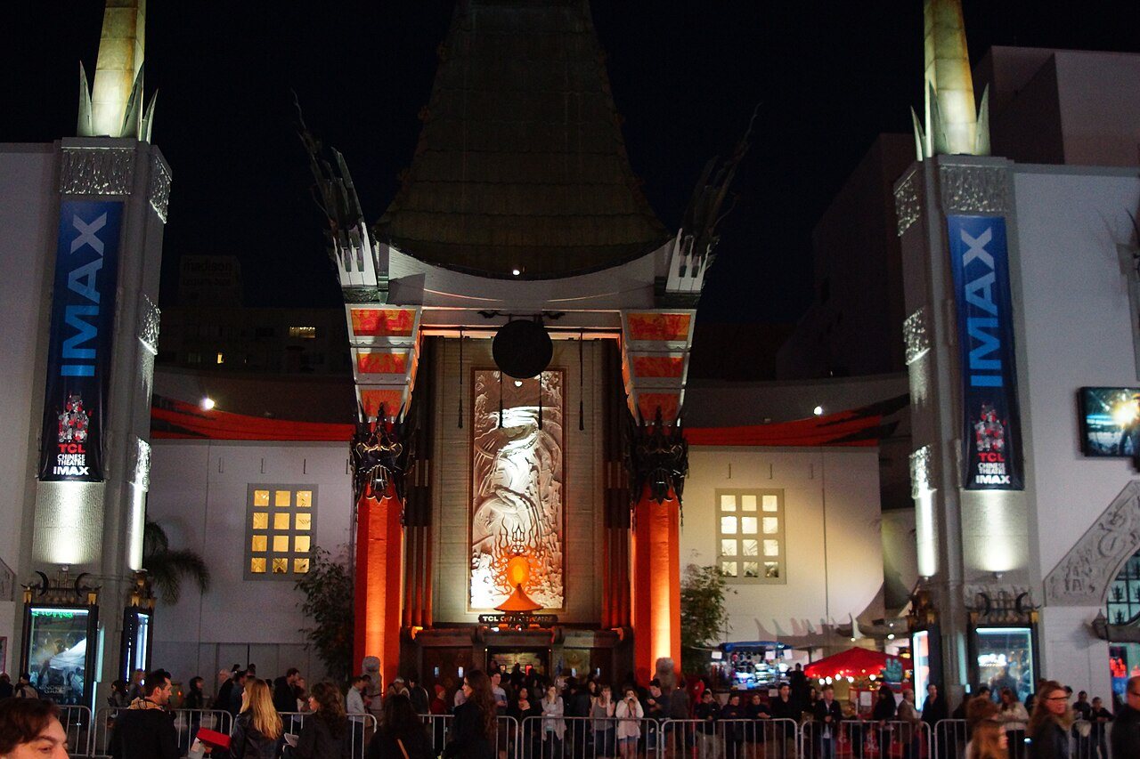 Hollywood & film: 2013, Hollywood Boulevard, TCL Chinese Theatre panoramio