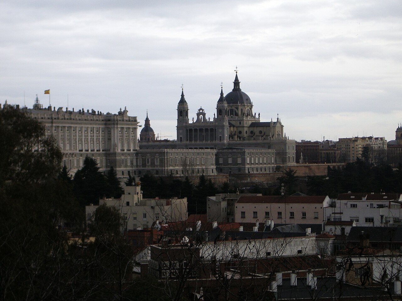 Royal Madrid: Palacio Real y Catedral de la Almudena de Madrid 02