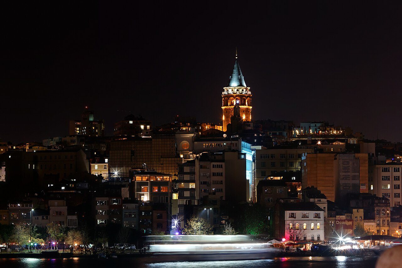 Beyoğlu & Galata: Istanbul Galata Tower IMG 7475 1800