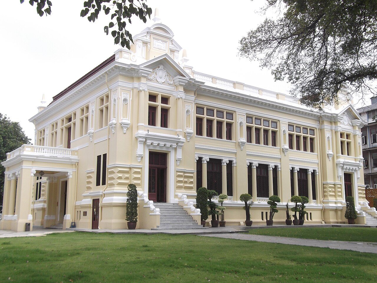 Neighborhood culture: ธนาคารไทยพาณิชย์ สาขาตลาดน้อย Siam Commercial Bank Talat Noi Branch (1)