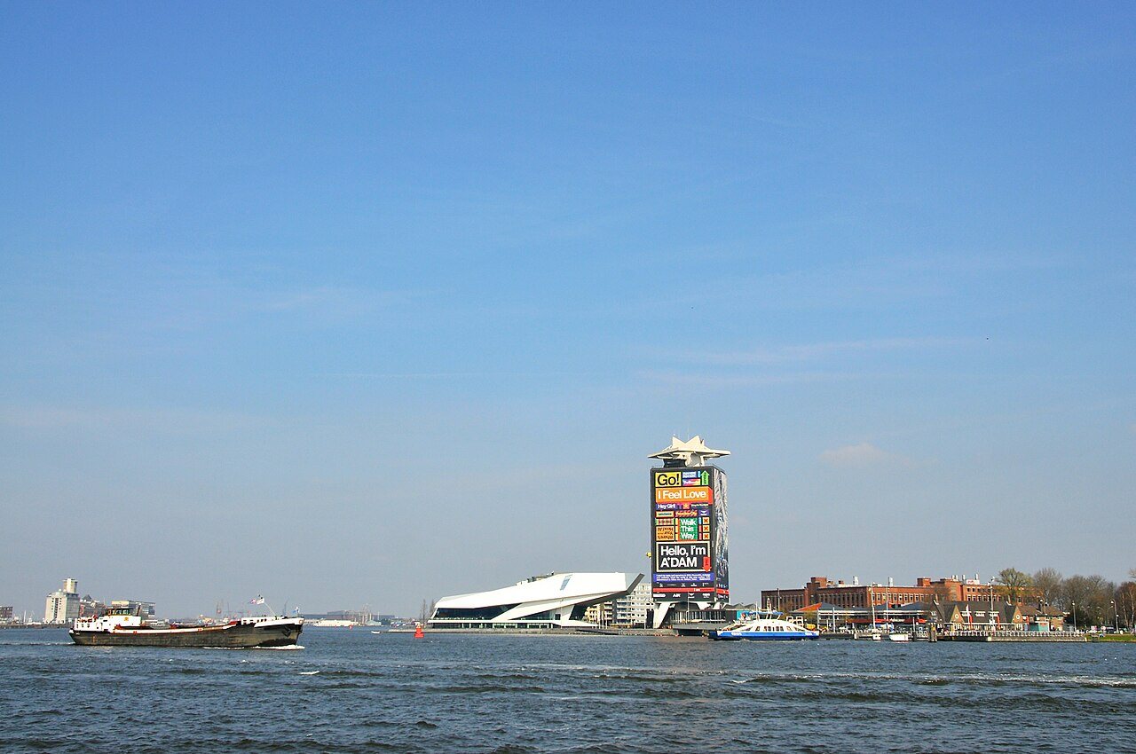 Amsterdam Noord: Amsterdam Eye Toren Overhoeks