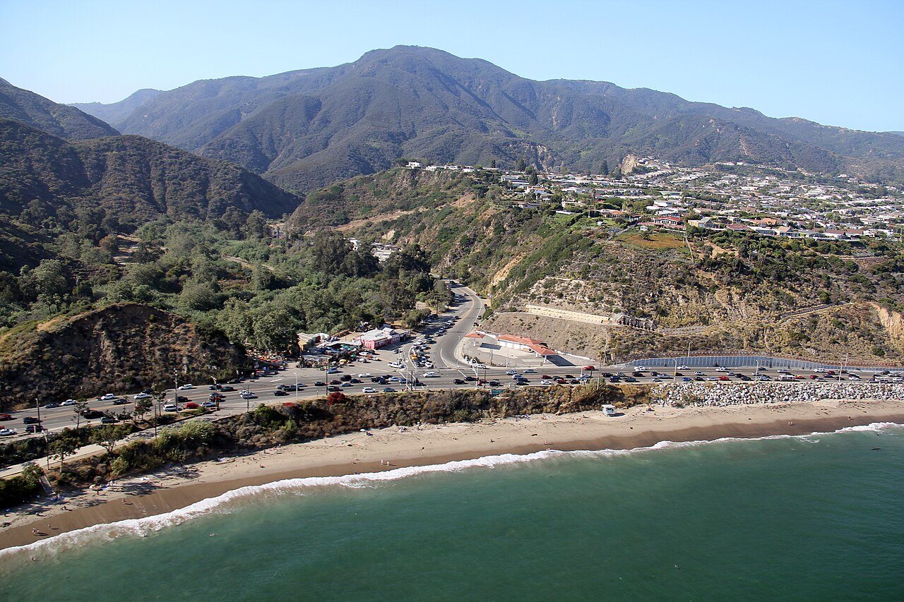Malibu or Pasadena: Topanga Canyon Road and Pacific Coast Highway