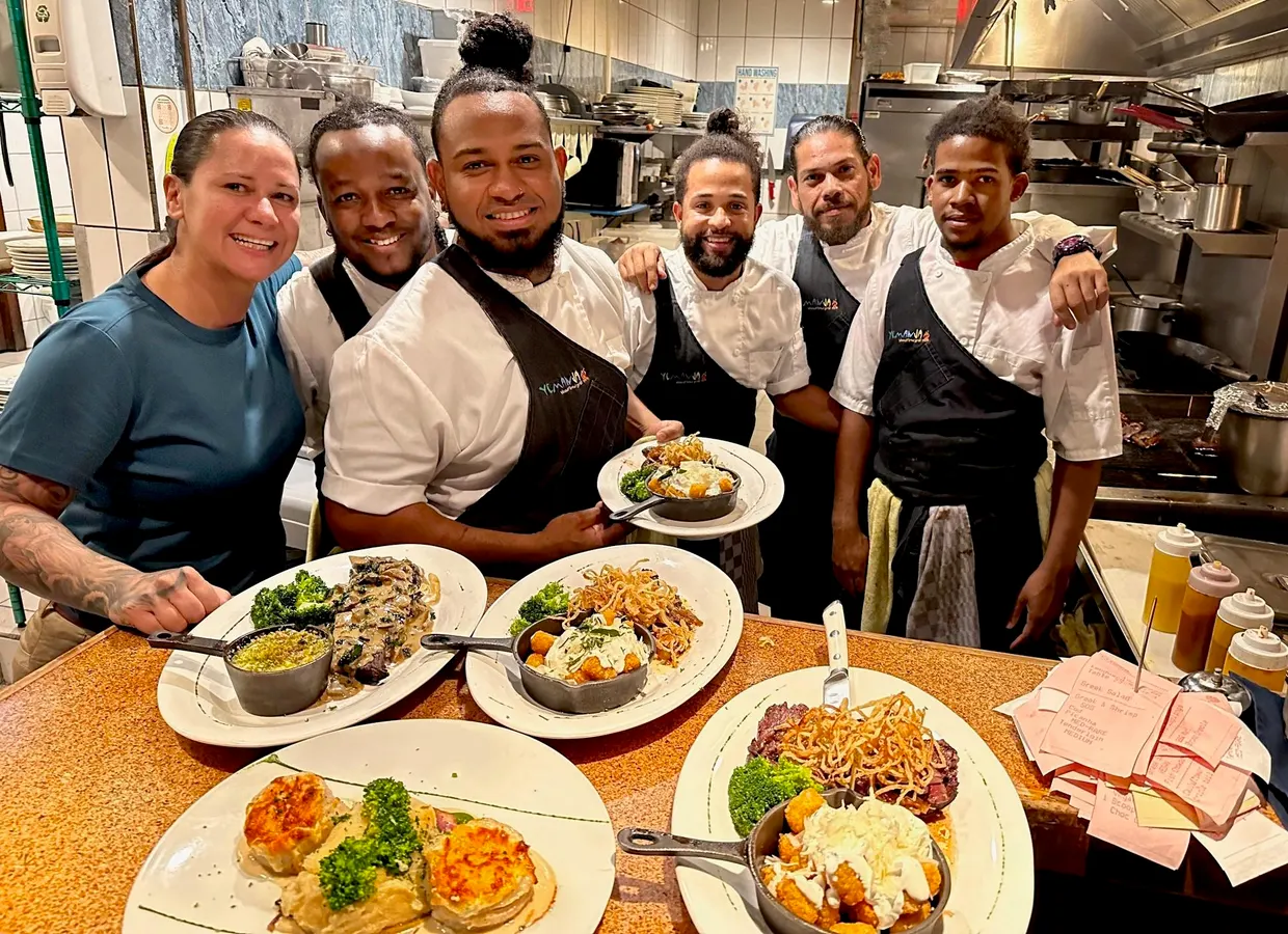 Aruba: Food, Chefs & Island Flavor