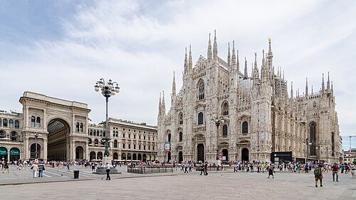 Essential city highlights for Milan: Milano, Duomo, 2016 06 CN 02