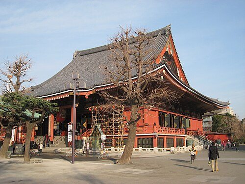 Essential city highlights for Tokyo: Main building, Sensoji Temple, Asakusa, Tokyo
