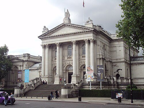 Neighborhood and culture for London: Tate Britain, Millbank