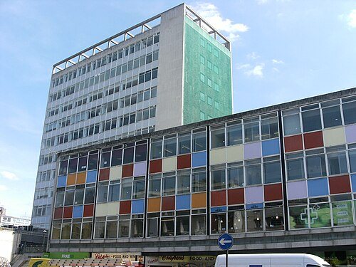 A deeper regional extension for London: Newcombe House, 45 Notting Hill Gate, London 7 June 2011
