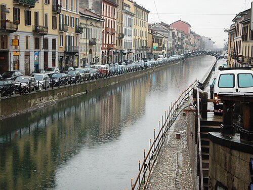 A deeper regional extension for Milan: DSC02860 Sbocco in Darsena del Naviglio Grande a Milano Foto di Giovanni Dall'Orto 23 jan 2007