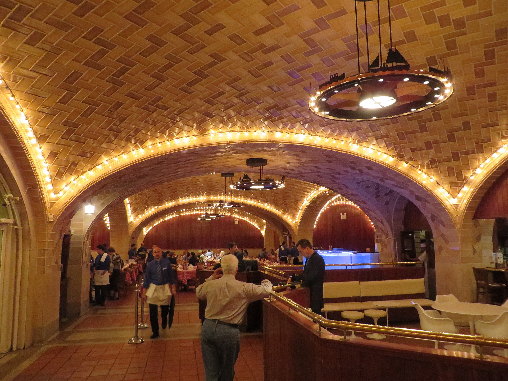 Guastavino tiled vaults glowing above the Grand Central Oyster Bar