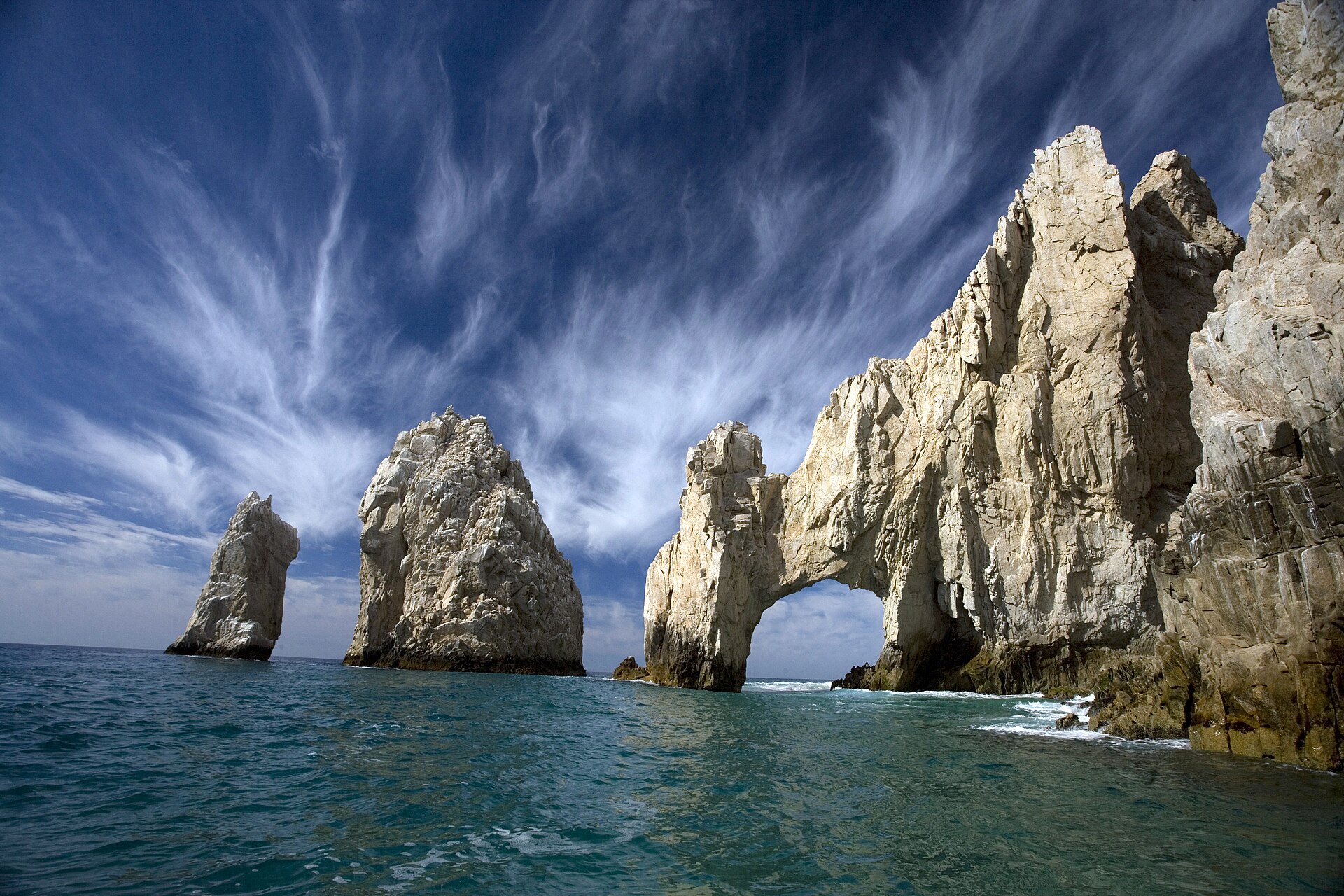El Arco rock formation rising from the sea at Cabo San Lucas in Los Cabos